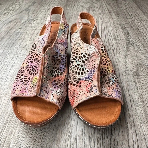 La Pinta Watercolor Wooden Cork-Bottom‎ Wedges - Picture 2 of 9